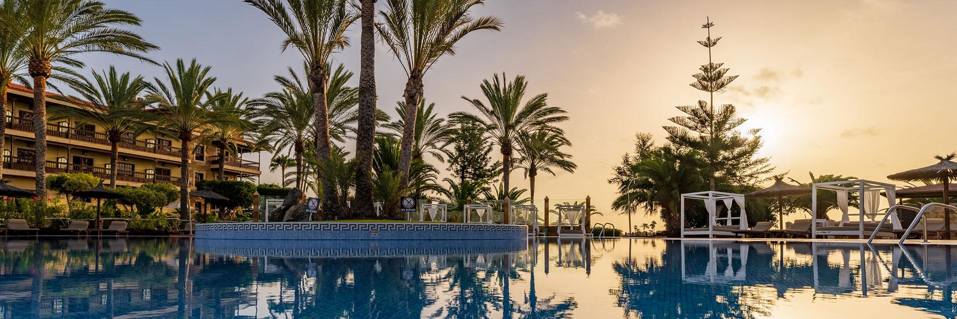 Vista Atardecer desde la Piscina